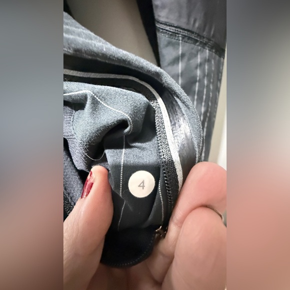 Lululemon Run: Get Up And Glow - Black - Picture 8 of 11